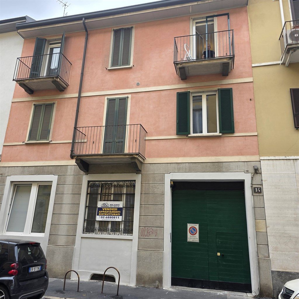 Dergano: Via Carnevali 14. Trilocale bilivelli con terrazzo. € 399.000,00