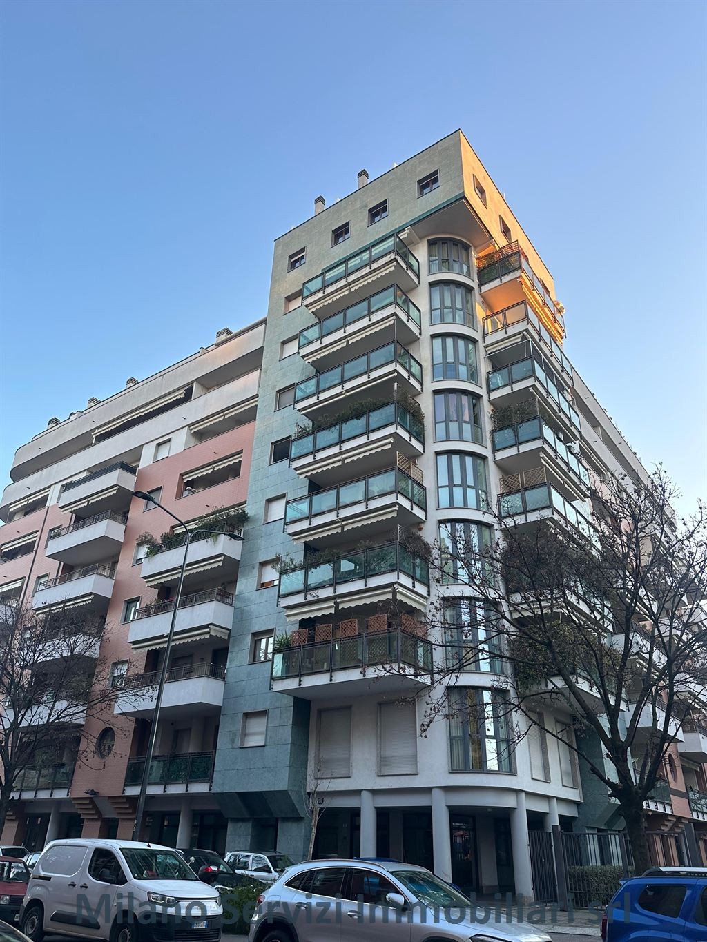 in Stabile signorile Ampio Bilocale in Locazione Disponibile da 1 marzo 26